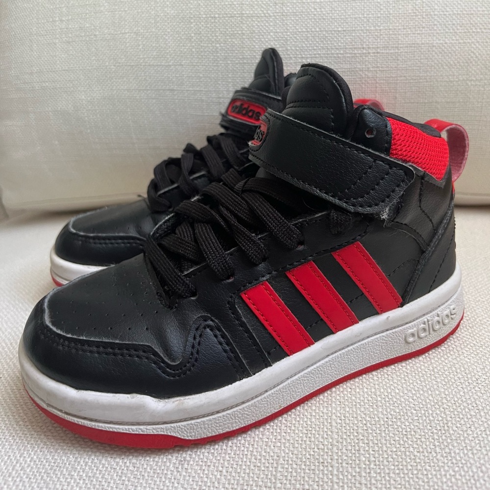 BOYS' ADIDAS LITTLE KID & BIG KID POST MOVE MID SNEAKERS SIZE 12
